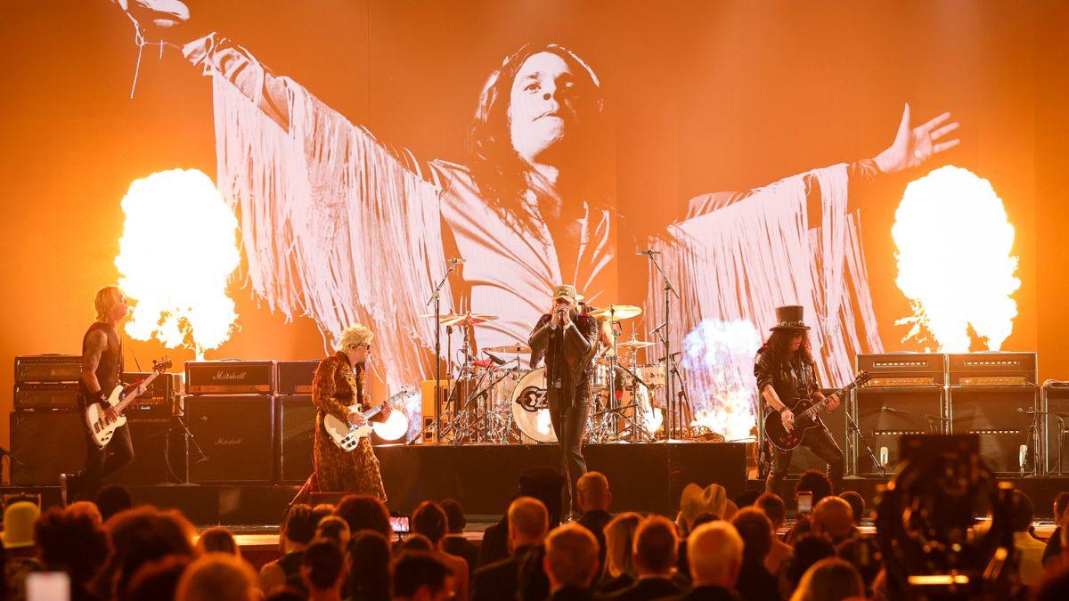 Photo of Several music artists came together to perform 'War Pigs' at the awards show.