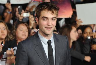 Robert pattinson breaking dawn nov15nea.jpg
