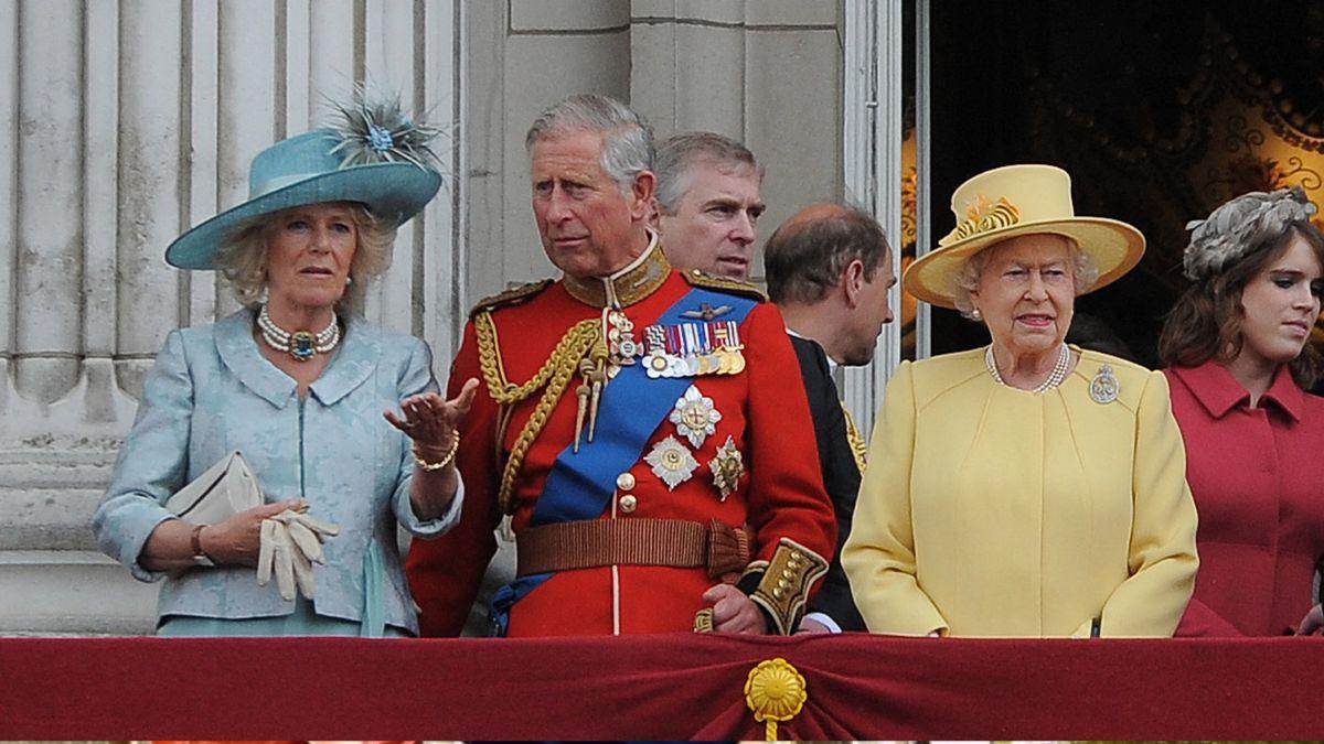 image of royal family 