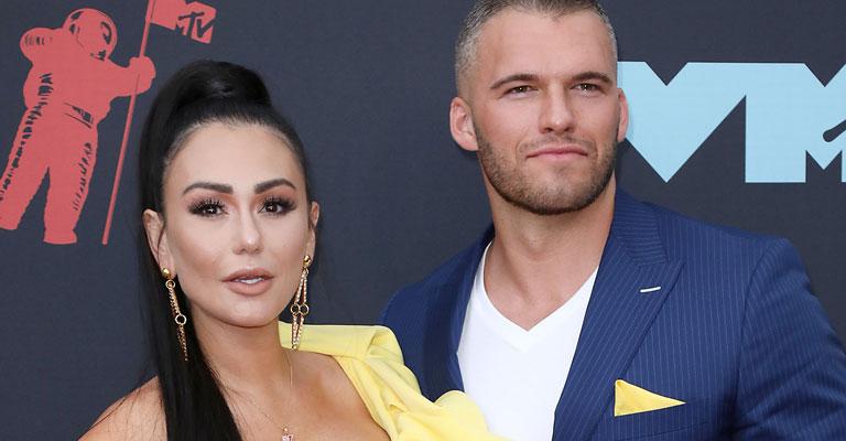 Jenni 'JWoww' Farley's Boyfriend Zack Carpinello Denies She's Pregnant