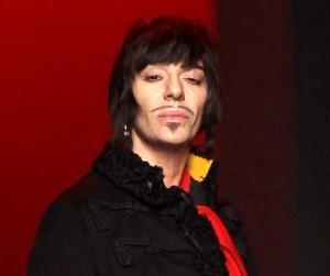 2011__02__John_Galiano_Feb25news 300×298.jpg