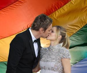 Kristen_bell_proposes_dax_shepherd_gay_marriage_rotator.jpg