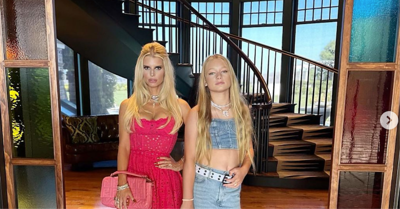 Jessica Simpson Slammed For Letting Daughter Maxi Show Her Midriff