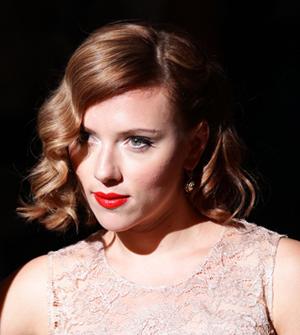 Scarlett johansson oct182.jpg