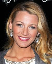 2011__08__okmagazine horoscopes blake lively 202×300.jpg