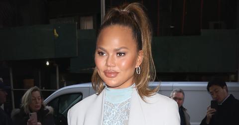 chrissy-teigens-difficult-third-pregnancy-lands-her-hospital