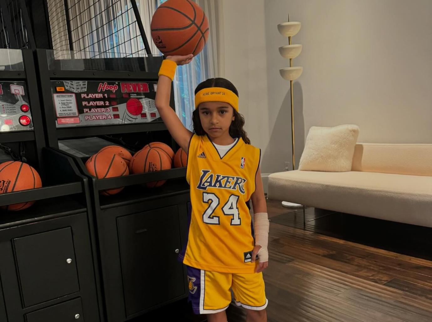 rob kardashian daughter dream kobe bryant halloween costume photos