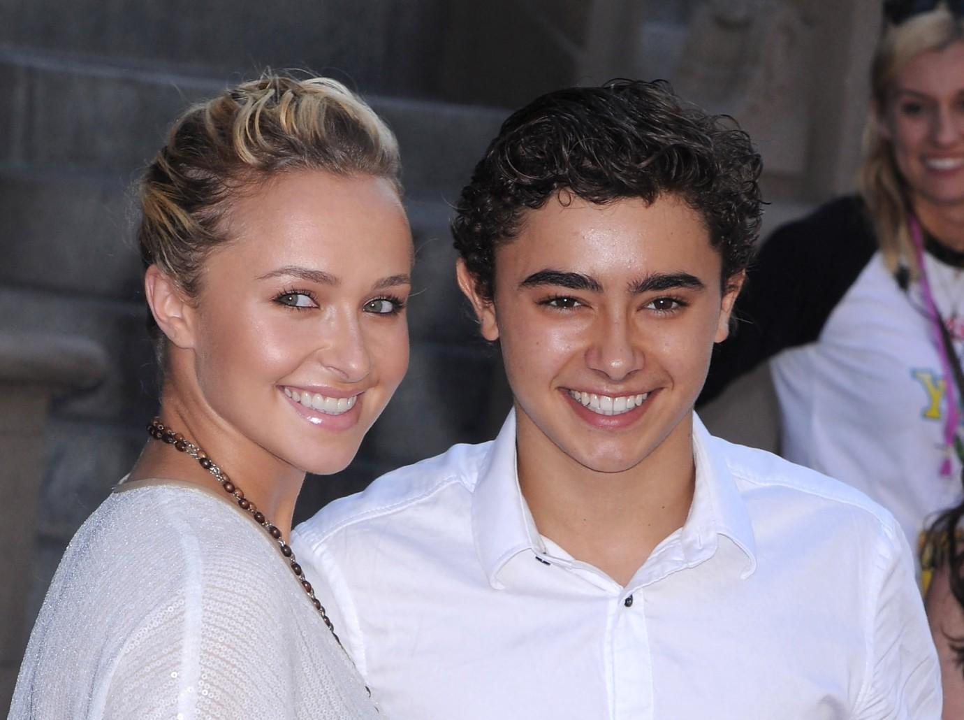 hayden panettiere seen since brothers death