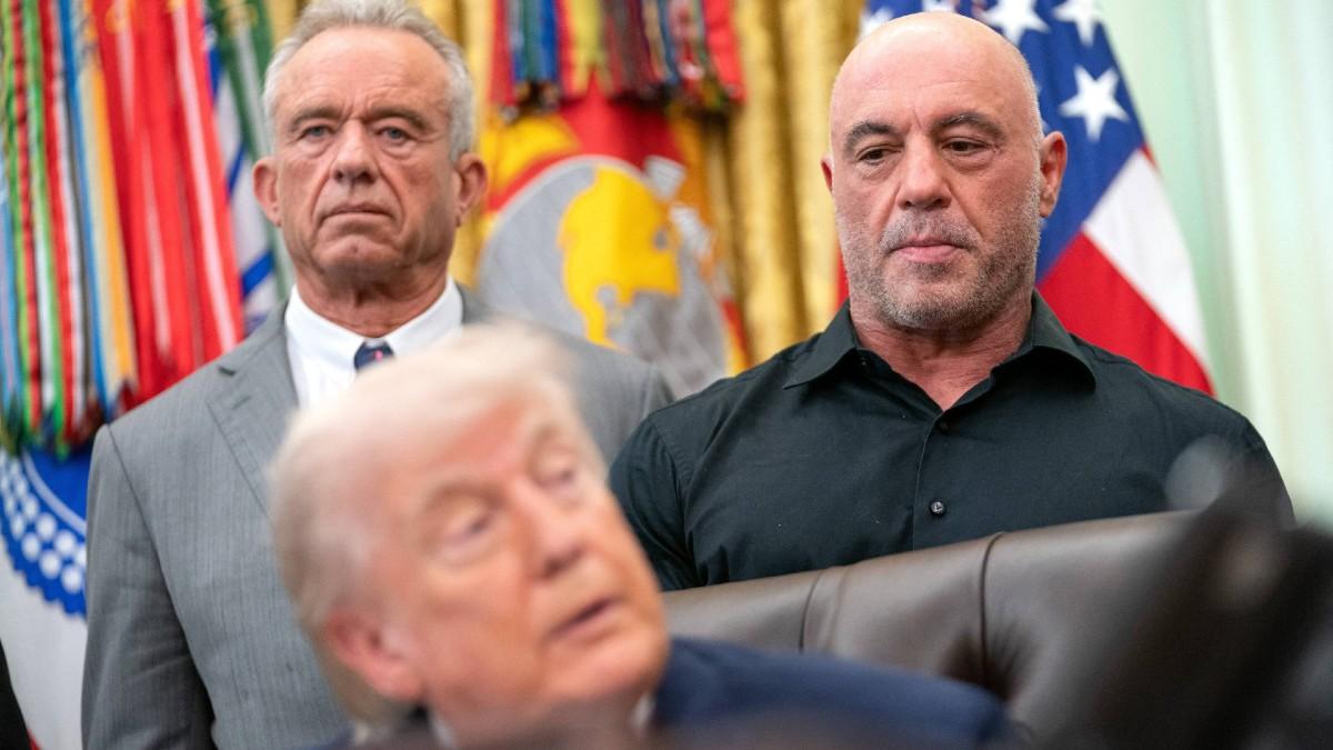 image of Joe Rogan spoke about the White House visit on his podcast. 