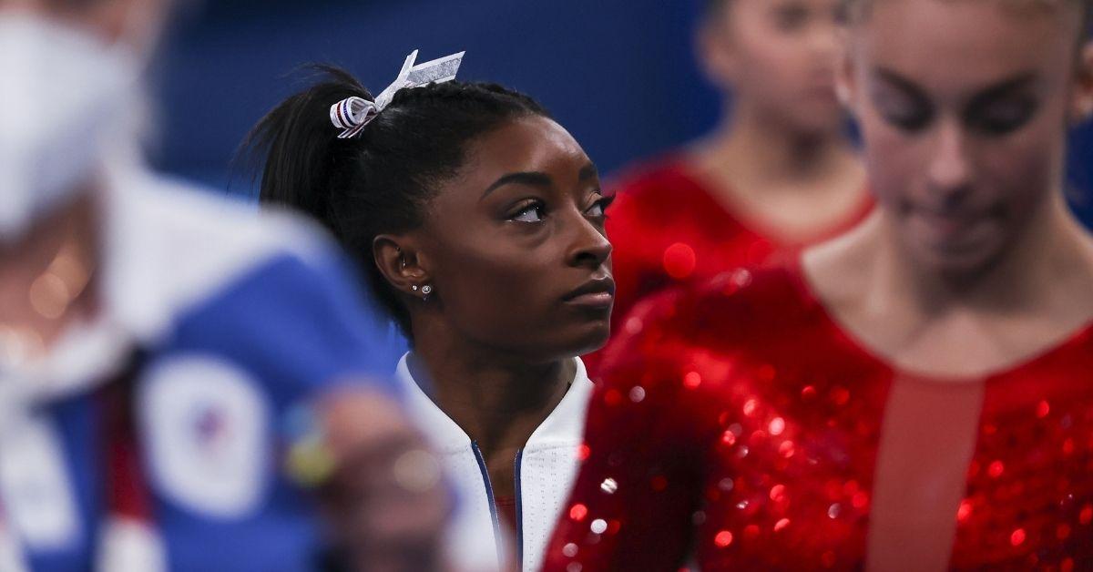 simone biles withdraws vault uneven bars tokyo olympics