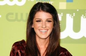 2011__05__Shenae_Grimes_May31newsneb 300×196.jpg