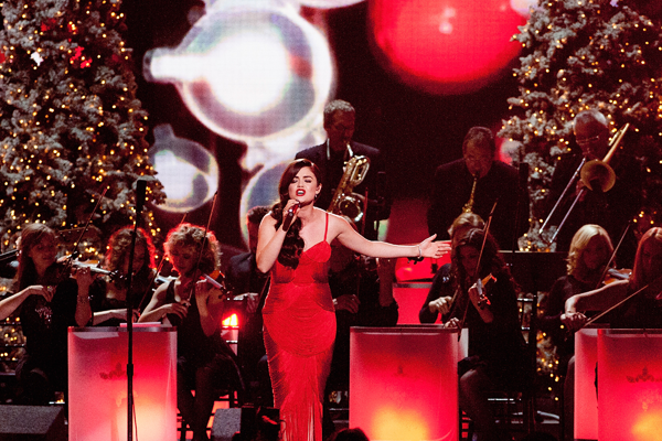 Lucy hale red dress