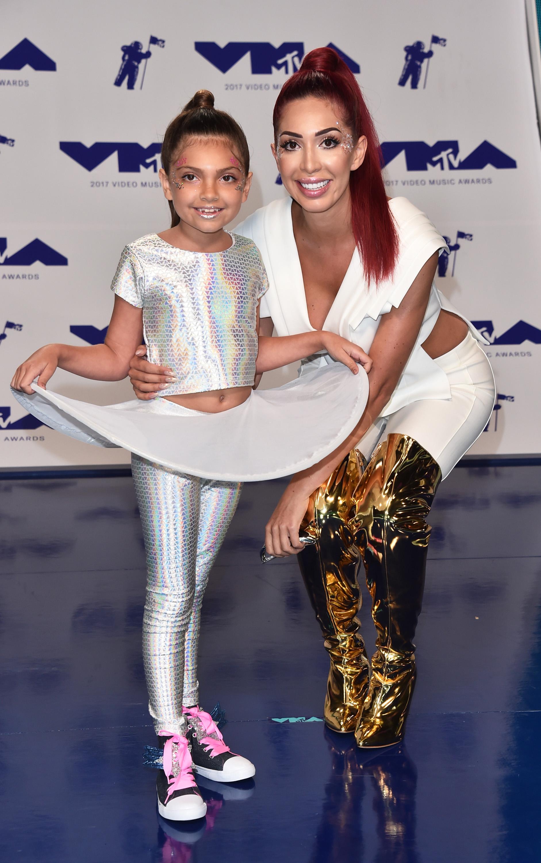 Farrah & Daughter Sophia Wear Matching Space Theme Outfits At VMAs