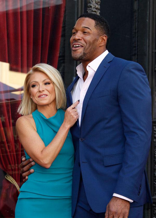 ‘ultimate Betrayal 5 Updates On Kelly Ripa And Michael Strahans Feud Over ‘gma Gig 