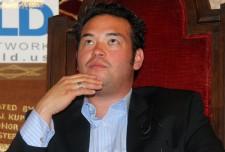 2009__11__fp_3929395_gosselin_rabbi_nyc_110109 225×152.jpg