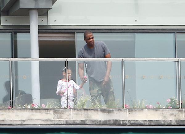 blue ivy jay z play together