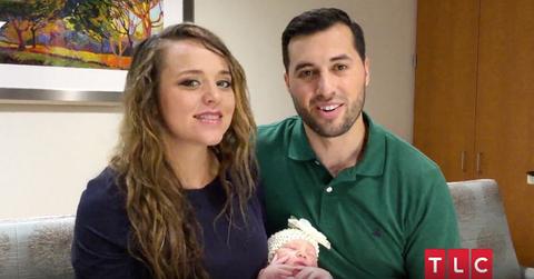 Jinger duggar daughter felicity sees snow pic pp
