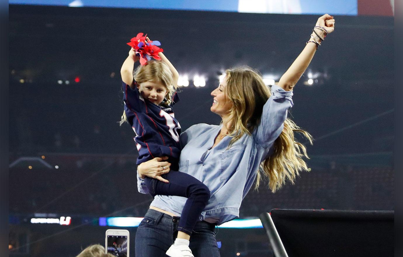 Gisele bundchen tom brady locking lips beach vacation 5