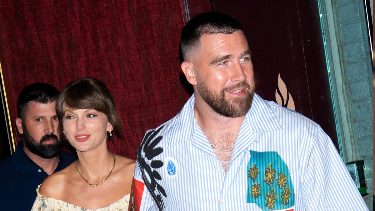 Photo of Taylor Swift and Travis Kelce