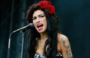 2011__07__Amy_Winehouse_July28newsne 300&#215;195.jpg