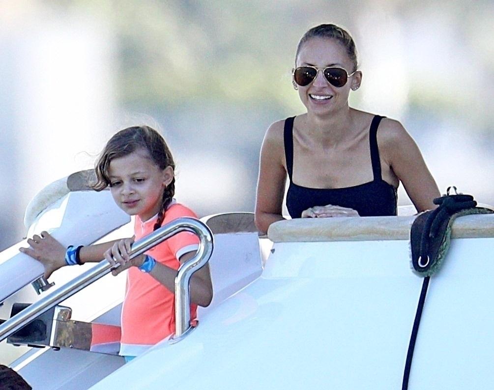 *EXCLUSIVE* Nicole Richie relaxes on a yacht with Harlow and Sparrow in Sydney