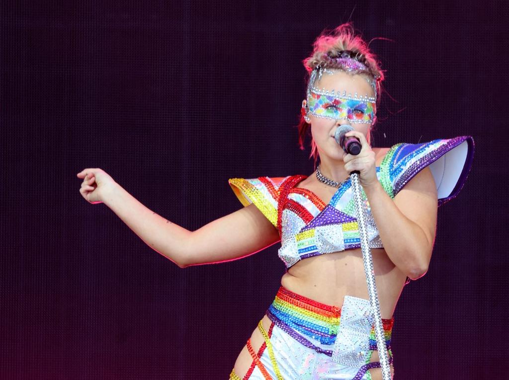 JoJo Siwa Mocked Over Her New Tattoo 'She's Spiraling'