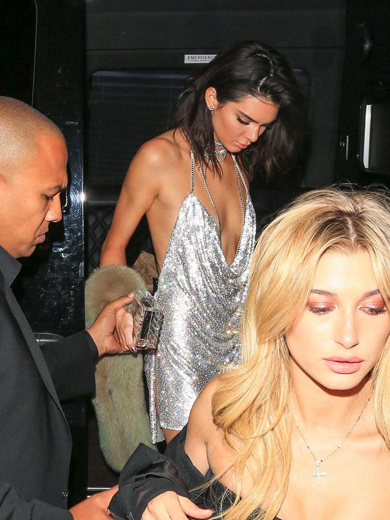 Kendall jenner 21st birthday girft rolls royce drunk khloe kardashian 07