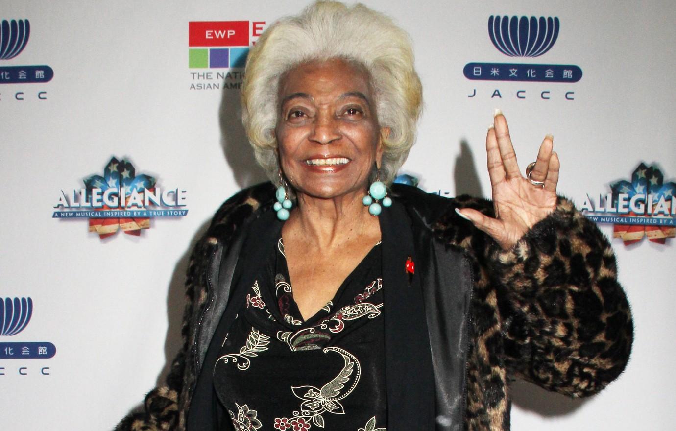 star trek actress nichelle nichols dies at