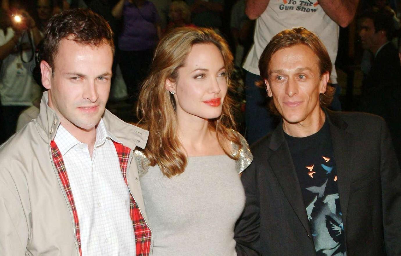 jonny lee miller fearless ex angelia jolie convinced him sky dive