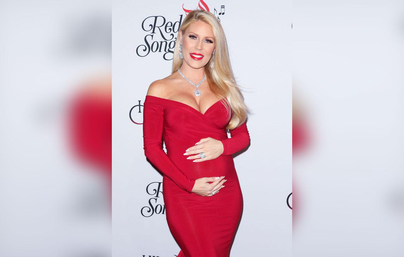 Gretchen Rossi Shares First Photos Newborn Daughter