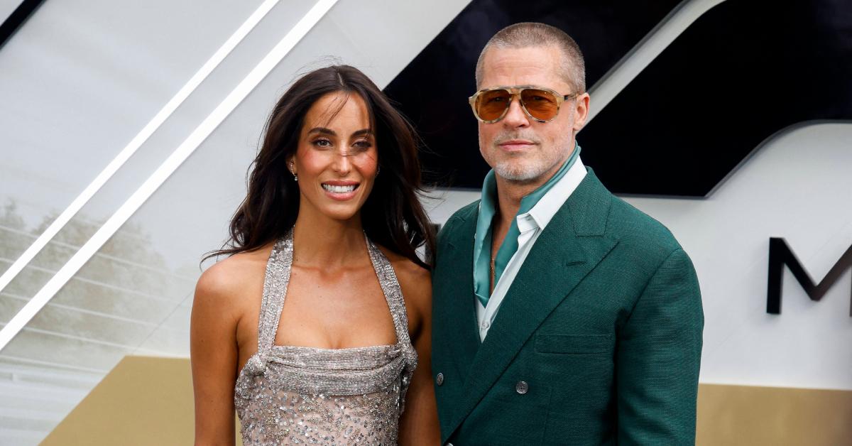 brad pitt reveals sexuality never had gay experience