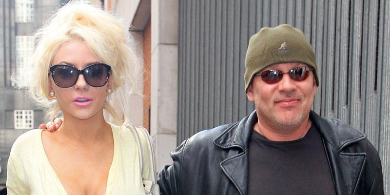 Courtney Stodden And Doug Hutchison Finalize Divorce 3 Years After Split 7286