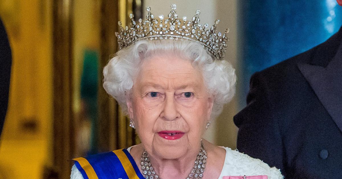 queen elizabeth ii diagnosed bone cancer died age  boris johnson