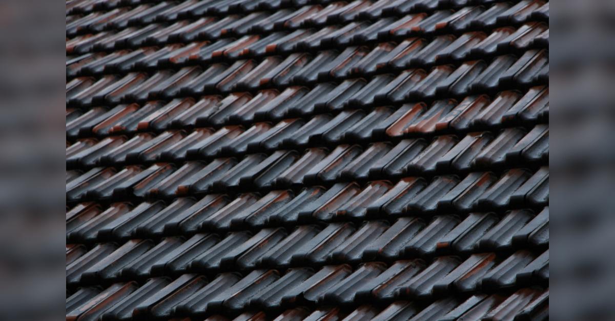 metal roofs an ideal companion for homes dealing with sudden weather swings