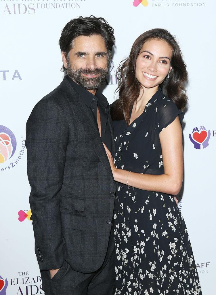 John stamos pregnant fiancee caitlin mchugh robbed before wedding 02