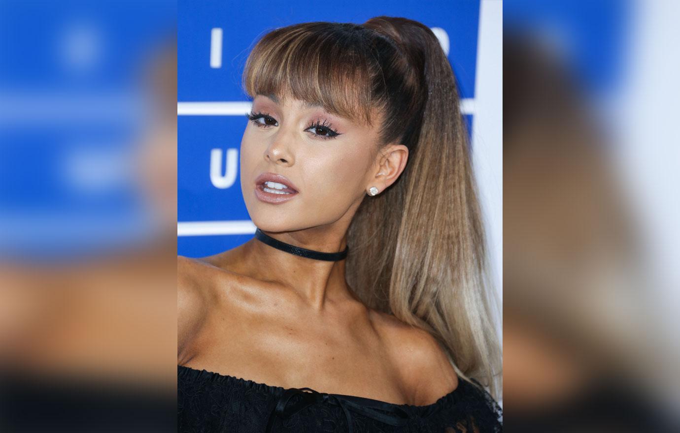 Ariana close up vmas