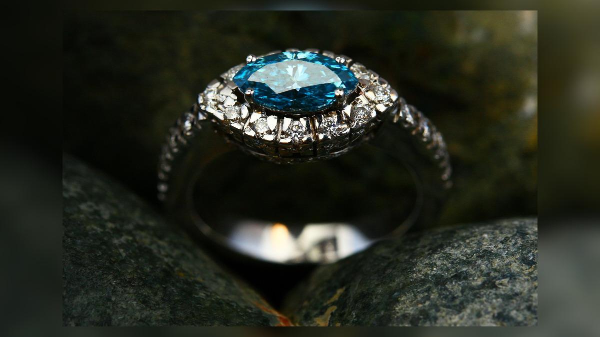 top  moss agate engagement rings for nature loving brides