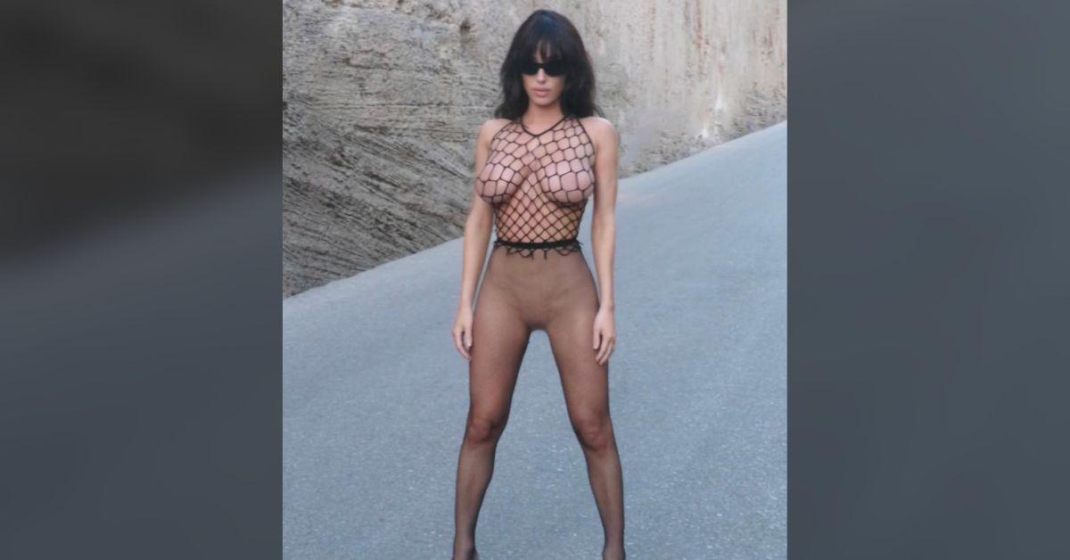 Image of Bianca Censori bared her body online.