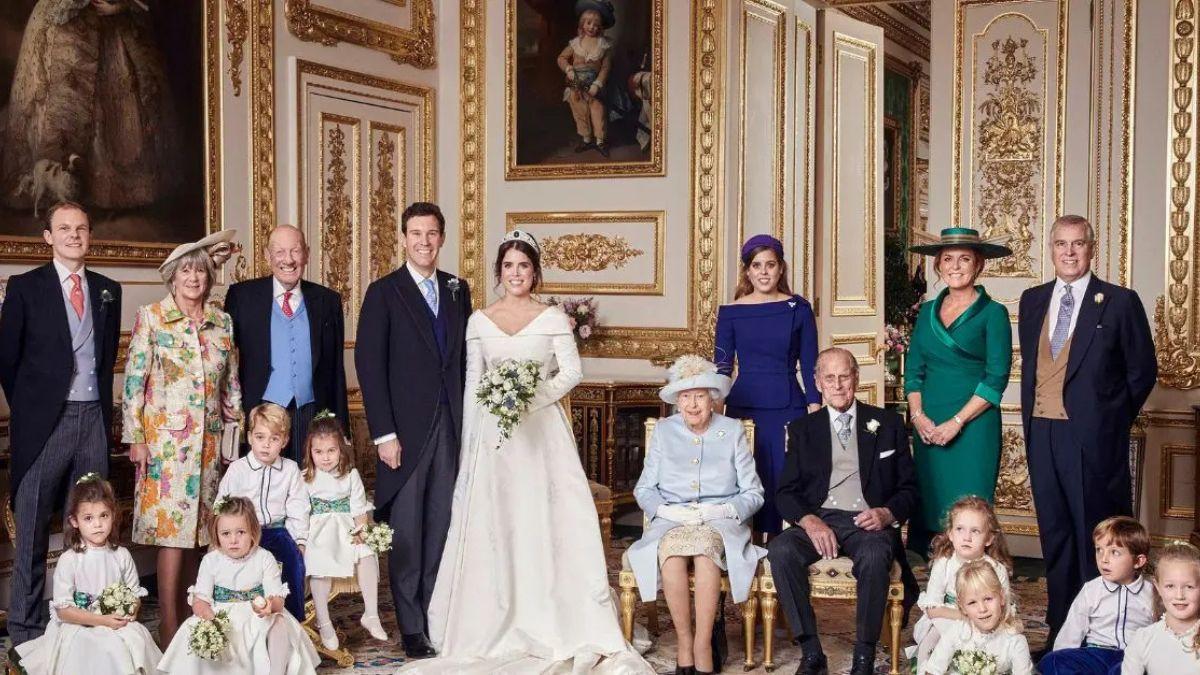 image of royal family 