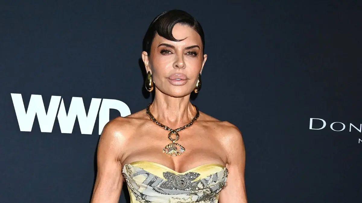 Photo of Lisa Rinna claimed she was 'villainized' by fans on social media.