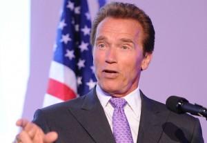 2011__05__Arnold_Schwarzenegger_May19newsnef 300&#215;207.jpg