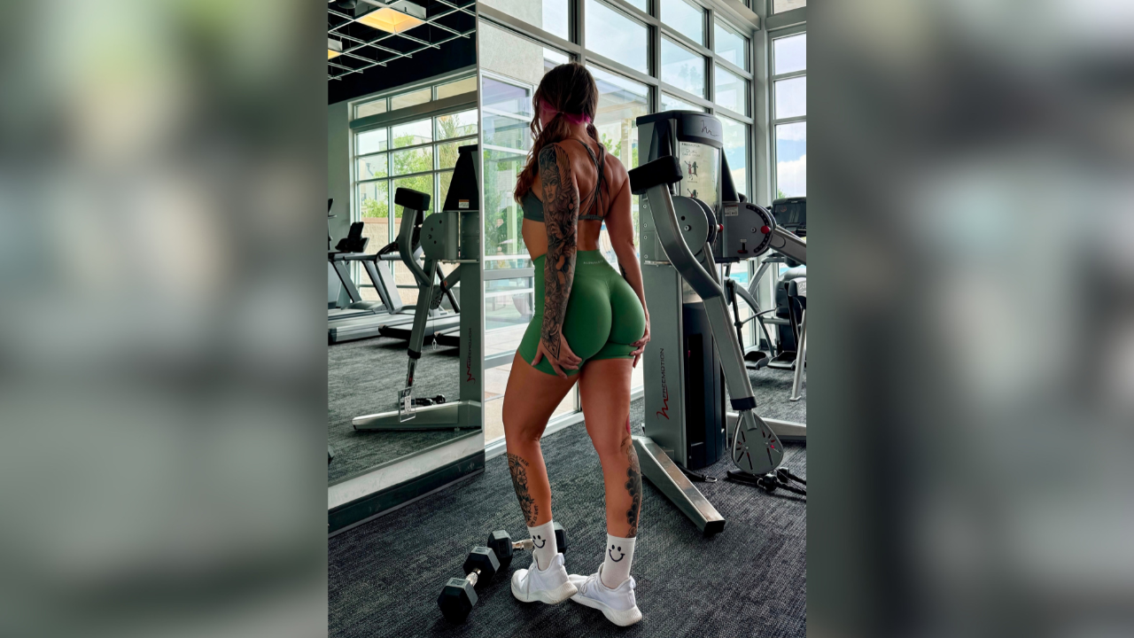 how becky recme transformed her body and business to dominate the content creator world
