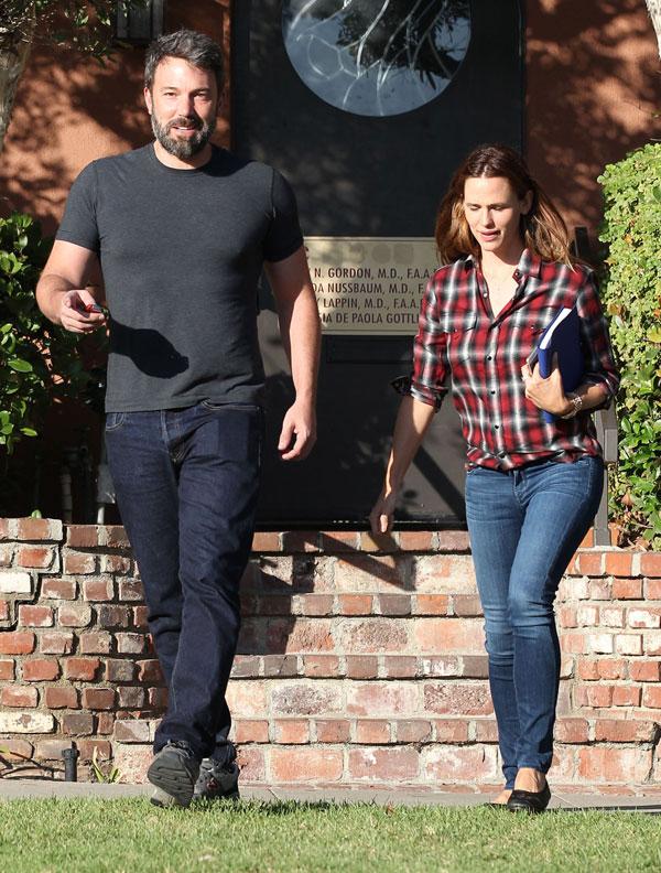 Ben jennifer affleck smiles marriage counseling 7