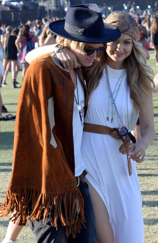 Cody Simpson & Gigi Hadid Win The Hypothetical Award For Most PDA ...