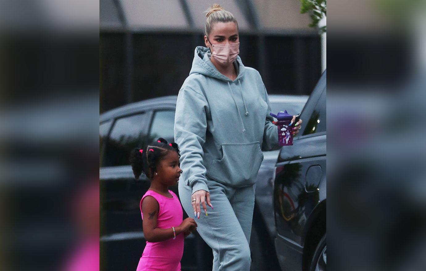 khloe kardashian takes her daughter true to her dance class