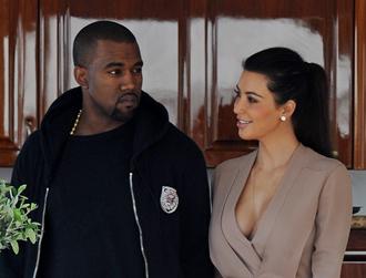 Kanye west kim kardashian june18 m.jpg