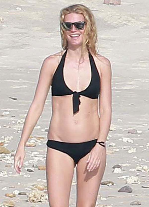 Gwyneth paltrow bikini mexico 04