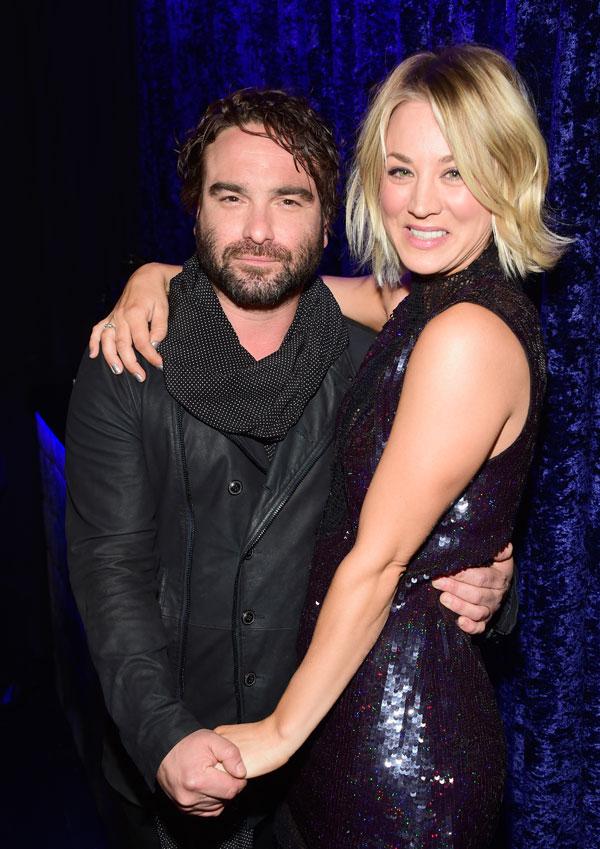 Kaley cuoco johnny galecki pda people03