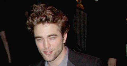 2009__12__afull_new_moon_10_wenn2663488 484×800.jpg