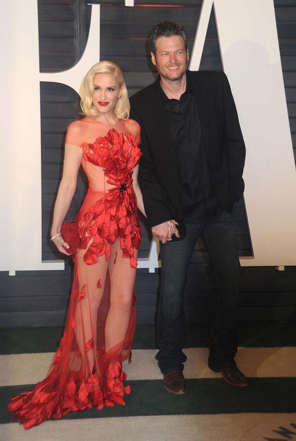 Gwen stefani wardrobe malfunction